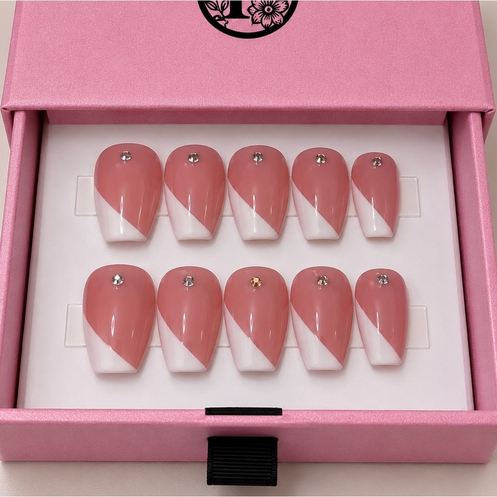 10PC premium luxury Press On short coffin Nails with Rhinestone